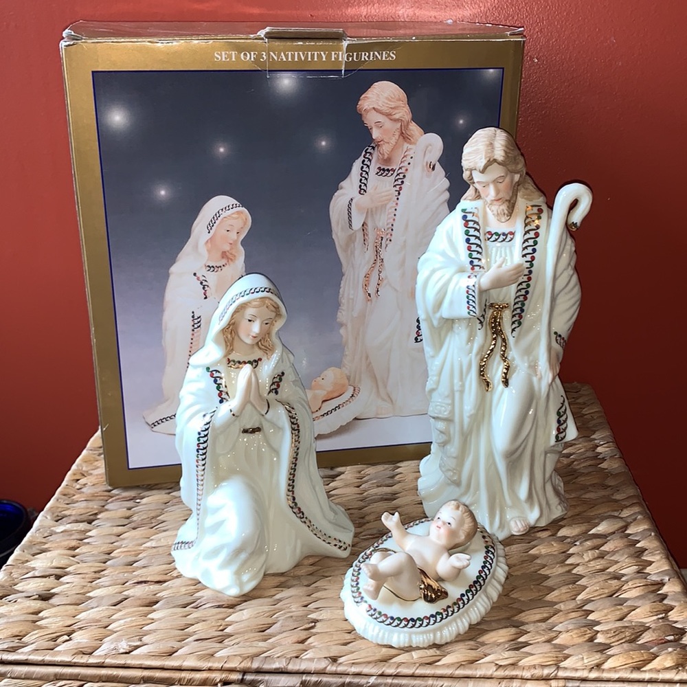Vintage BONTON Jade Porcelain Nativity Figurines- Mary, Joseph and baby JESUS